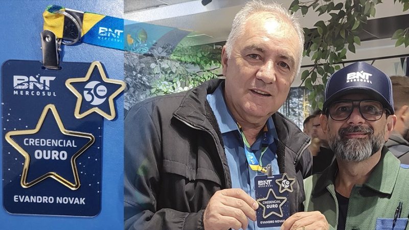 Jornalista Evandro Novak recebe Credencial Ouro da BNT Mercosul