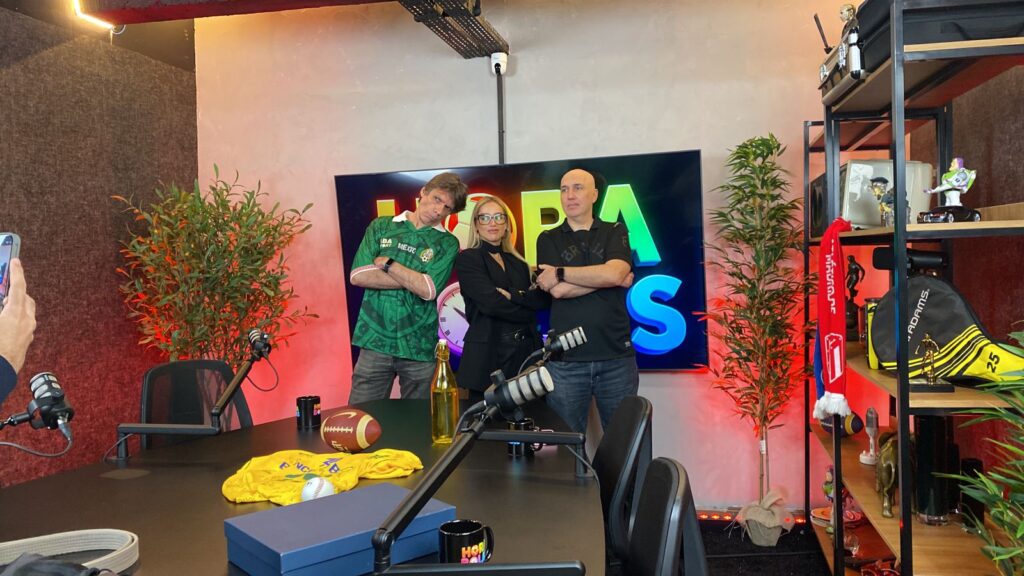 Hora Bolas: O Podcast que Chegou para Fazer História