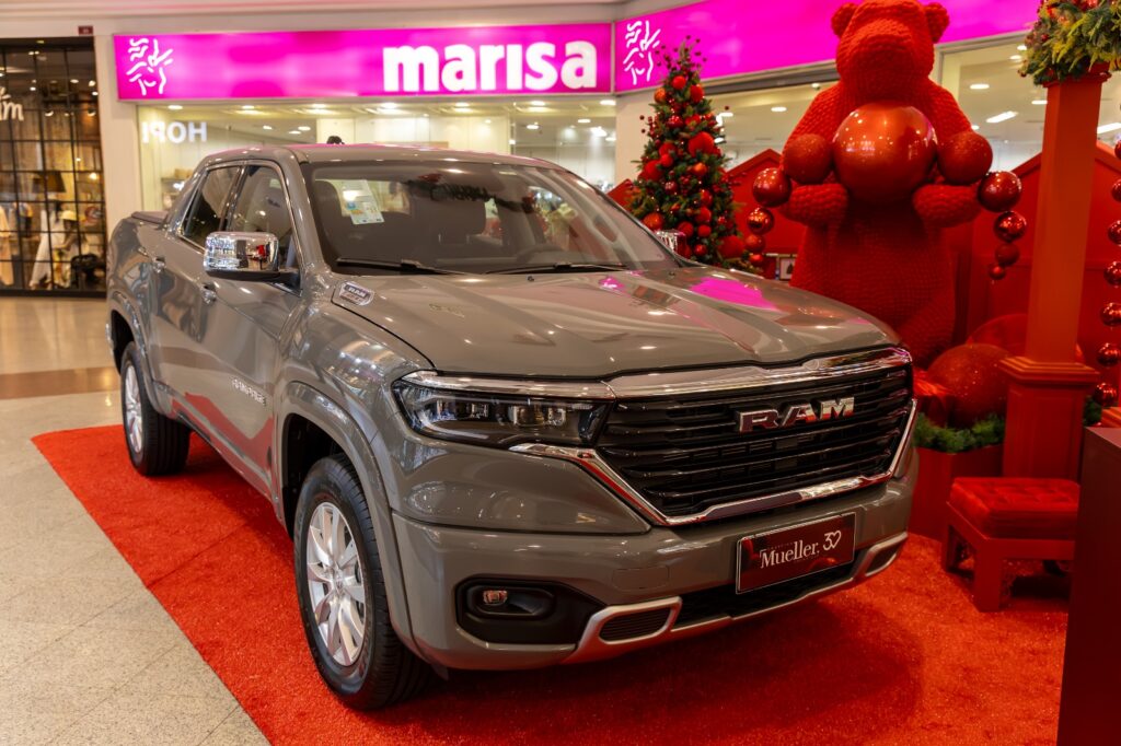 Mueller celebra o Natal com campanha que convida à visitação ao Shopping